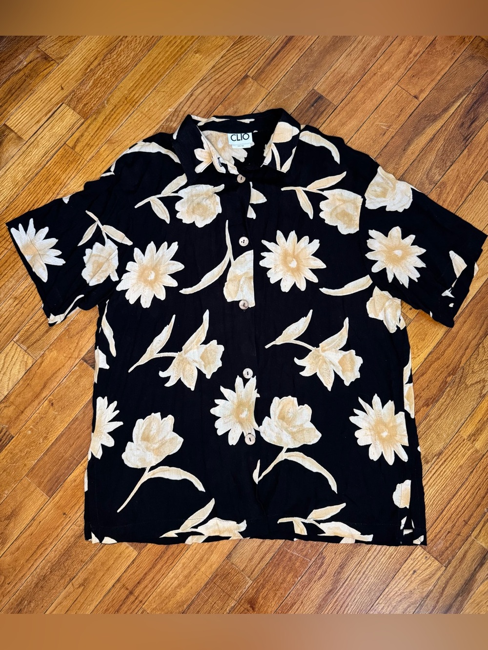 Clio Black Short-Sleeve Button-Up Shirt with Cream Floral Print